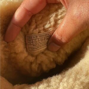 Ugg Bailey with 2 bows